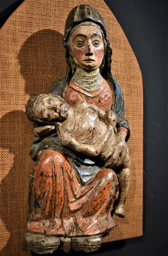 XIe au XVe siècle - "Pietà" en bois polychromé - bas moyen age, début du XVe siècle